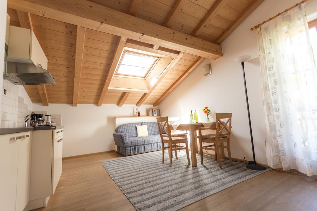 Tollhof Villa Bolzano Room photo