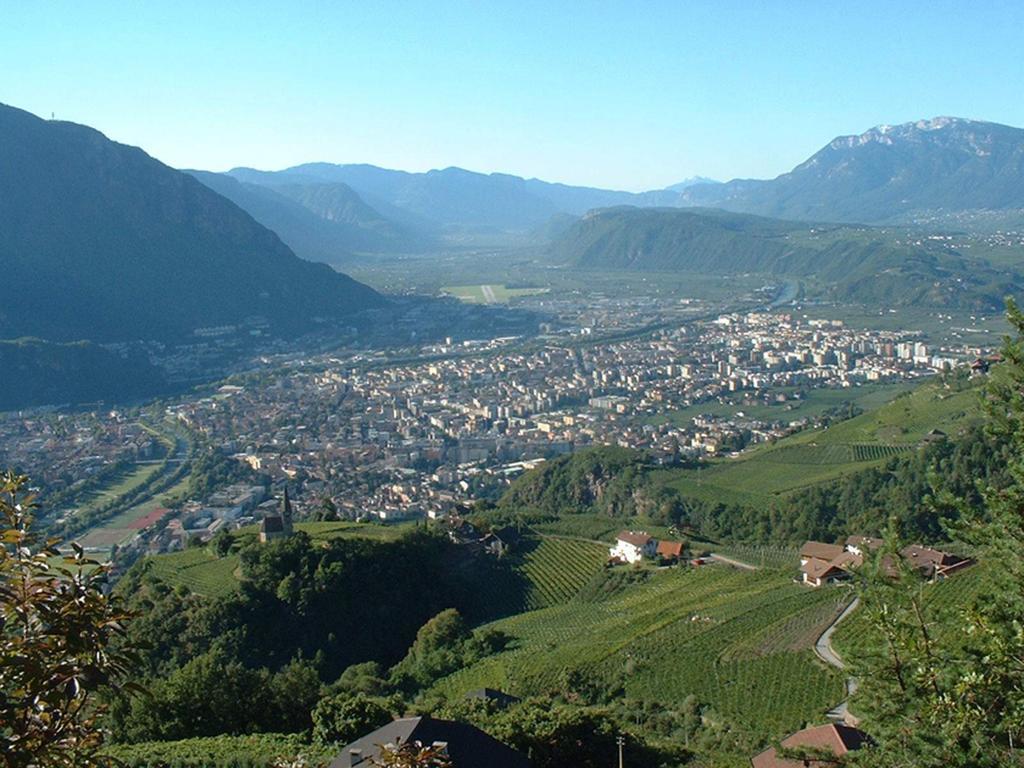 Tollhof Villa Bolzano Exterior photo